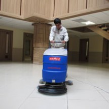 office-buildings-scrubber زمین شوی ساختمان های اداری 