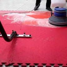 tatami cleaning with polisher and vacuum نظافت تاتامی با پولیشر و جاروی آب و خاک