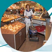 cleaning coffee shop with modern scrubber dryer نظافت کافی شاپ با اسکرابر مدرن