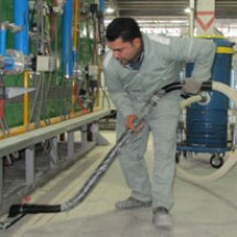 industrial-vacuum-cleaner-in-ceramic-industry مکنده صنعتی در صنعت سرامیک