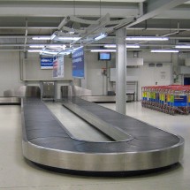 cleaning airport conveyor vacuum cleaner نظافت نوار نقاله فرودگاه