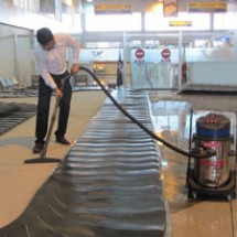 aircraft-industry-vacuum-cleaners دستگاه جاروبرقی در صنعت هواپیمایی