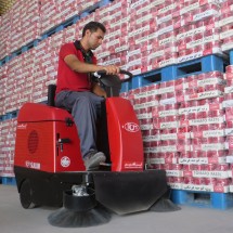 warehouses-sweeper جاروی محوطه انبار صنایع غذایی