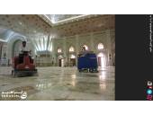 شیوه نوین نظافت مصلی جاروی محوطه مصلی حرم مسجد