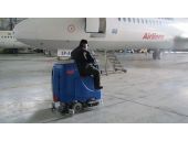 کاربرد دستگاه نظافت صنعتی در هواپیمایی 